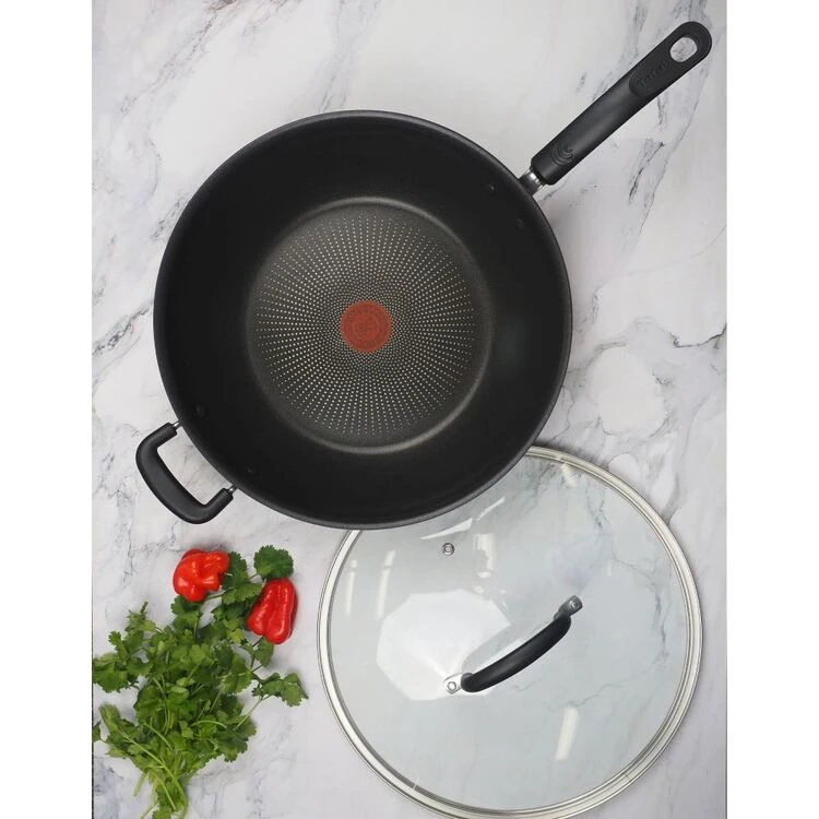 Tefal Specialty Hard Anodised Sautepan With Lid 30 Cm - Image 3