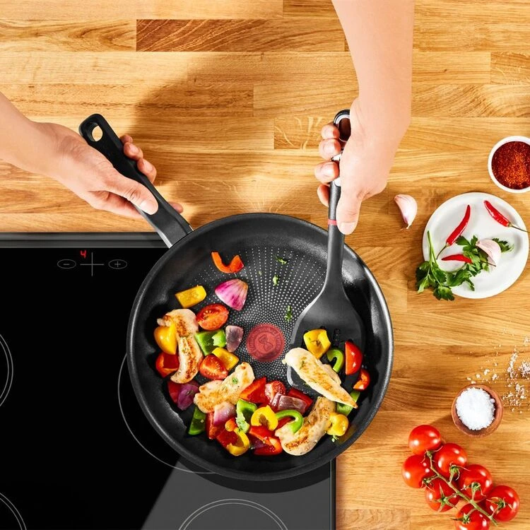 Tefal Daily Chef Black Induction Non-Stick Frypan 28cm - Image 2