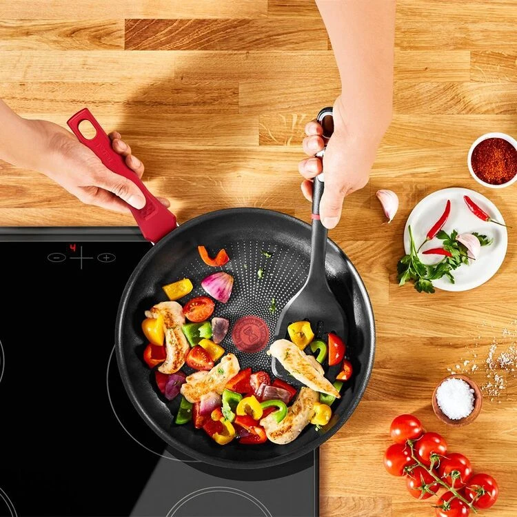 Tefal Daily Chef Red Induction Non-Stick Frypan 30cm - Image 4